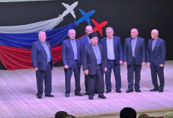 Концертная программа «Гордись Отчизна славными сынами»