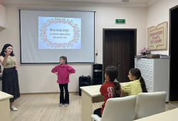 Познавательный час «Путешествие в мир фольклора» в рамках празднования Единого дня фольклора